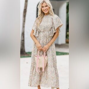 Entro Dress with Ruffled Sleeves